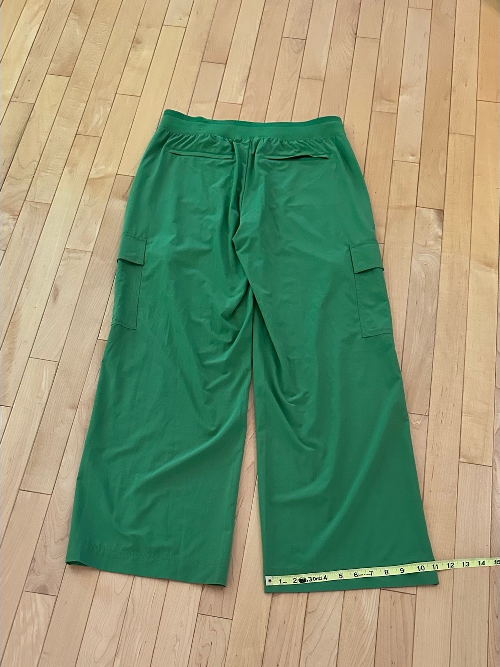 Athleta Brooklyn Heights High Rise Cargo Pant, Wide Leg, Baja Green; EUC, Sz. 8 - Picture 9 of 15